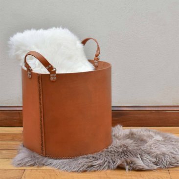 Leather storage bucket Item No. 692 CO